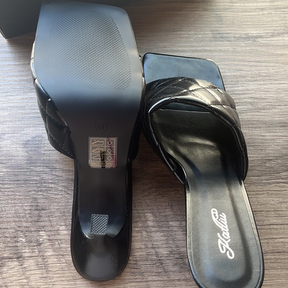 New with tags Women’s Black Quilted Open Square Toe Sandal Heel Mule Size 11 - Picture 10 of 11